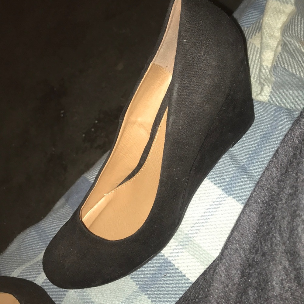 Dress shoes